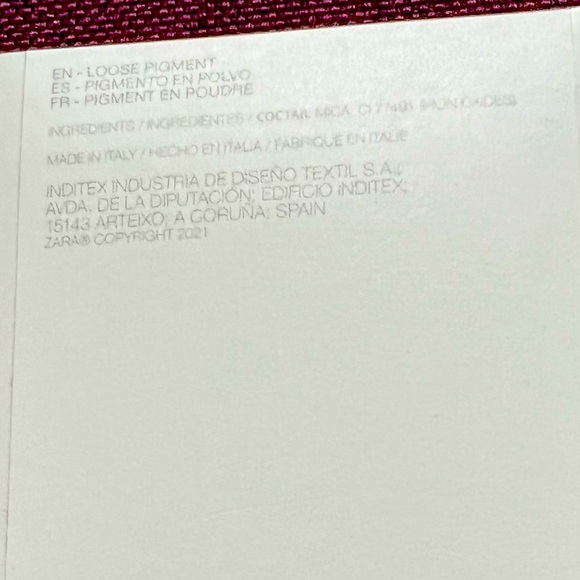 ZARA Metallic pigment Eye Shadow in a beautiful peach shimmer shade❣️ - Picture 4 of 10